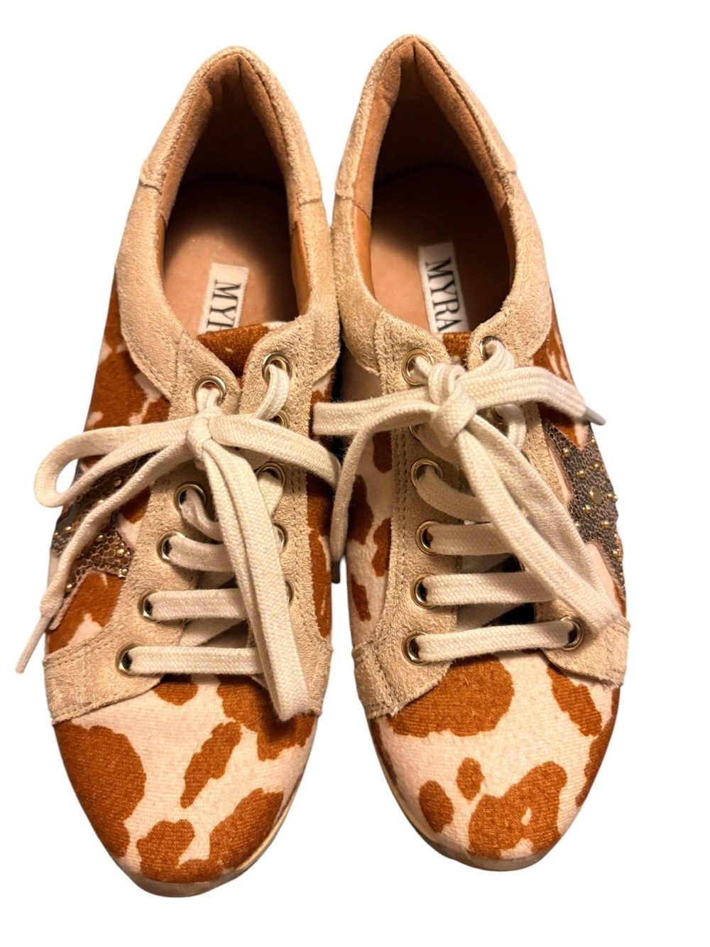 Sneakers Size 9 Cow Print Star Detail Myra - Picture 2 of 9
